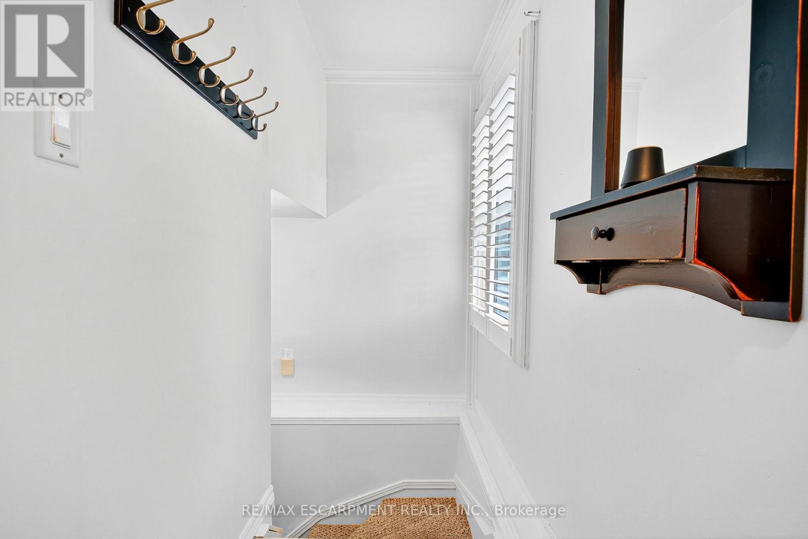 Photo 28 of 15 Donald Avenue, Hamilton ON