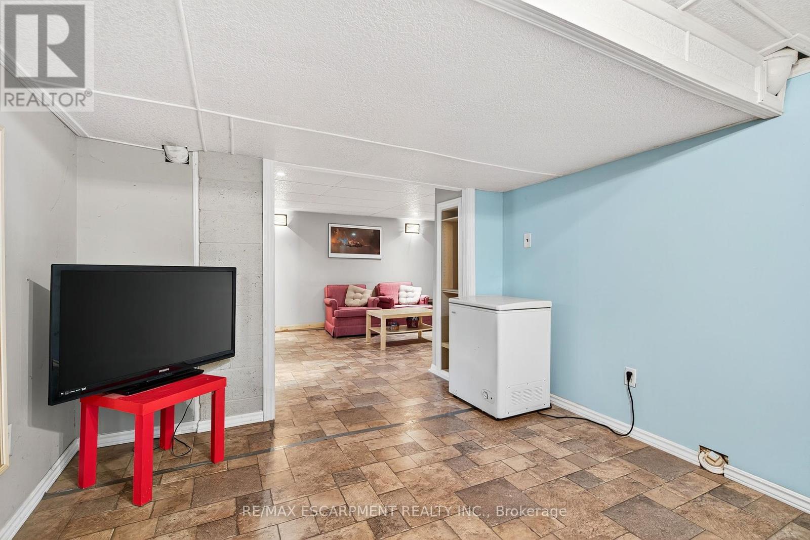 Photo 29 of 15 Donald Avenue, Hamilton ON