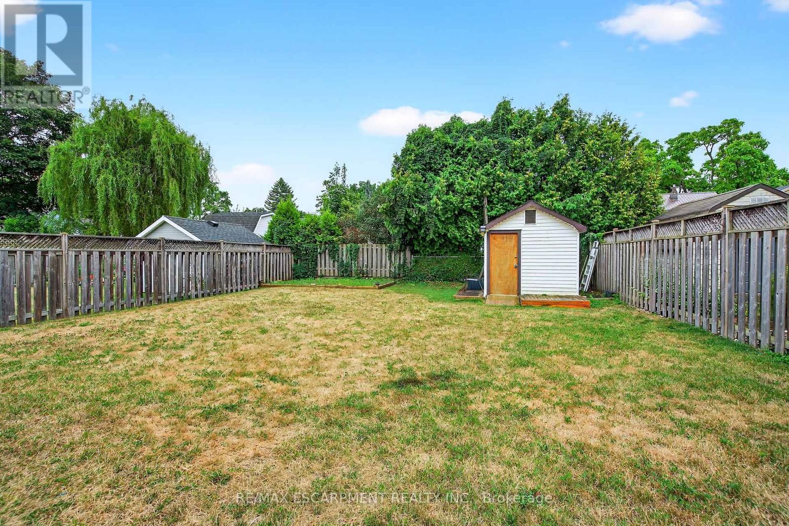 Photo 26 of 15 Donald Avenue, Hamilton ON