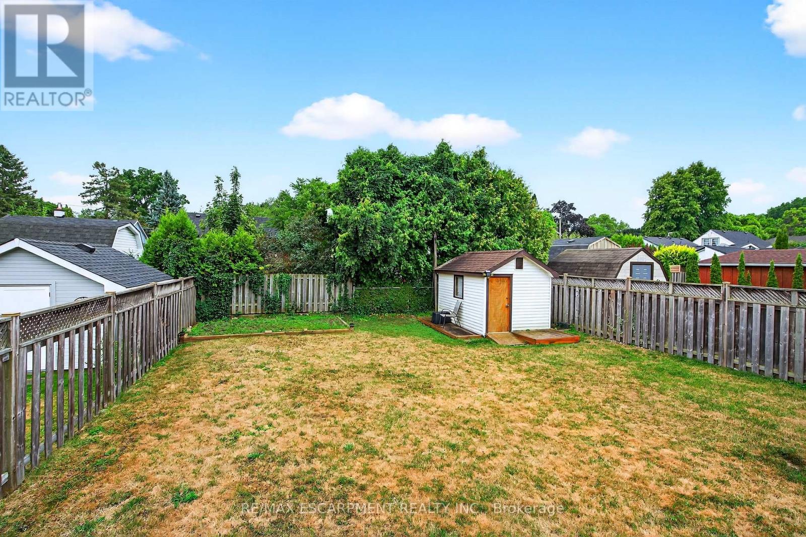 Photo 32 of 15 Donald Avenue, Hamilton ON