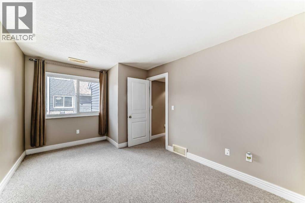 Single Family House for Sale in   Glamis Green SW Glamorgan Calgary 