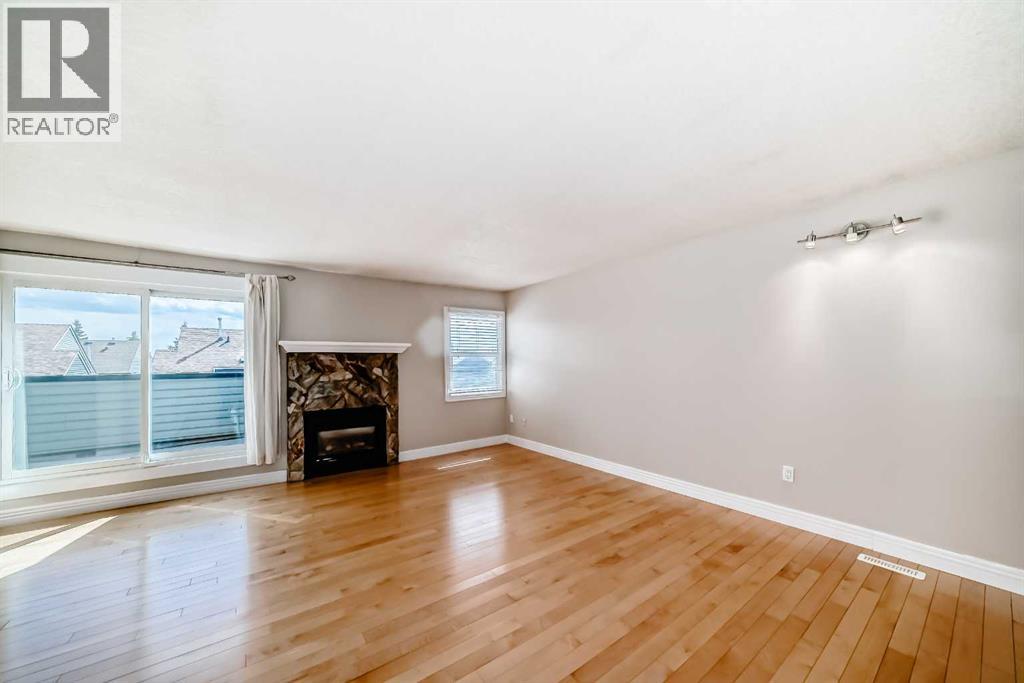 Single Family House for Sale in   Glamis Green SW Glamorgan Calgary 