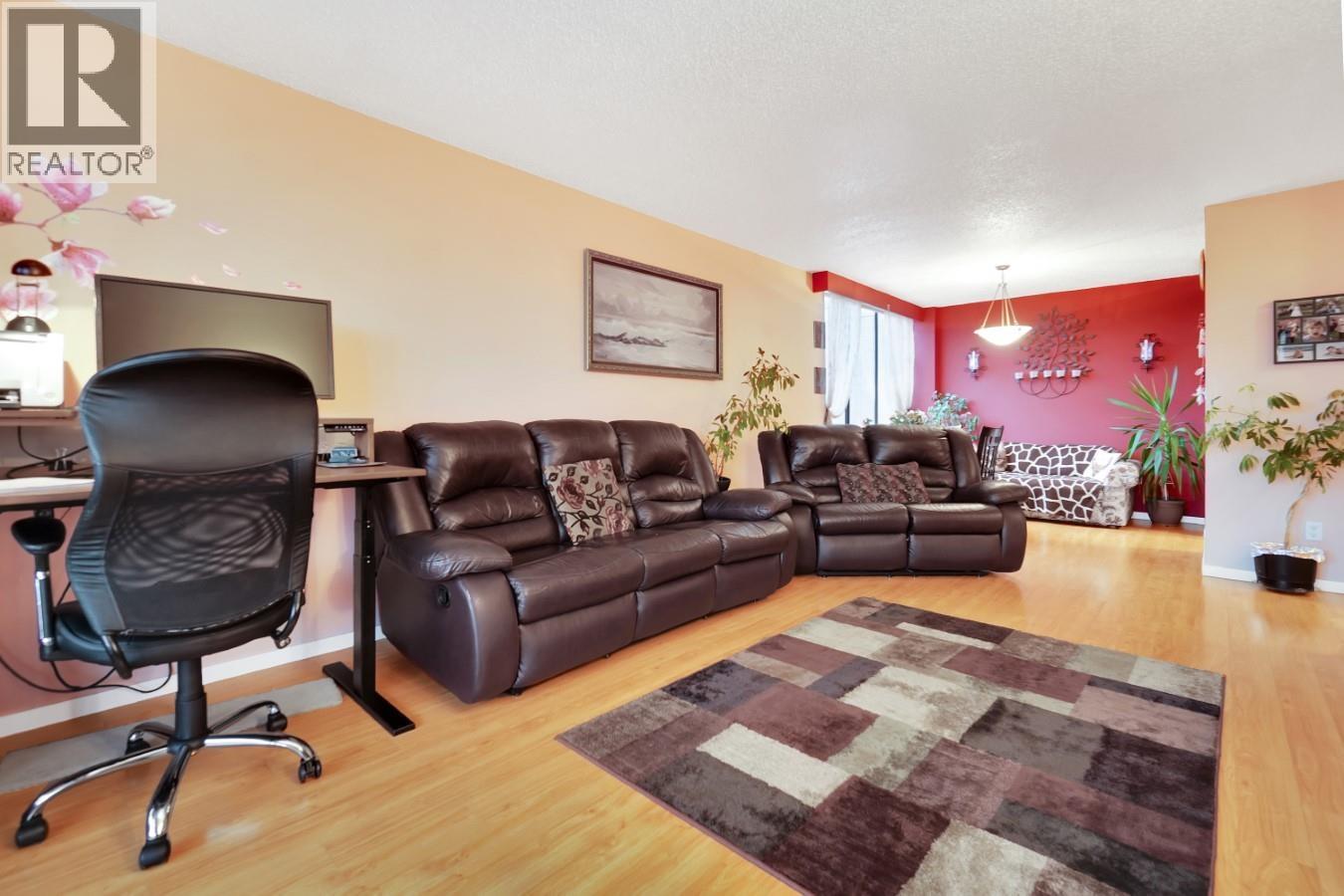 Photo 4 of 1502 2020 Bellwood Avenue, Burnaby BC