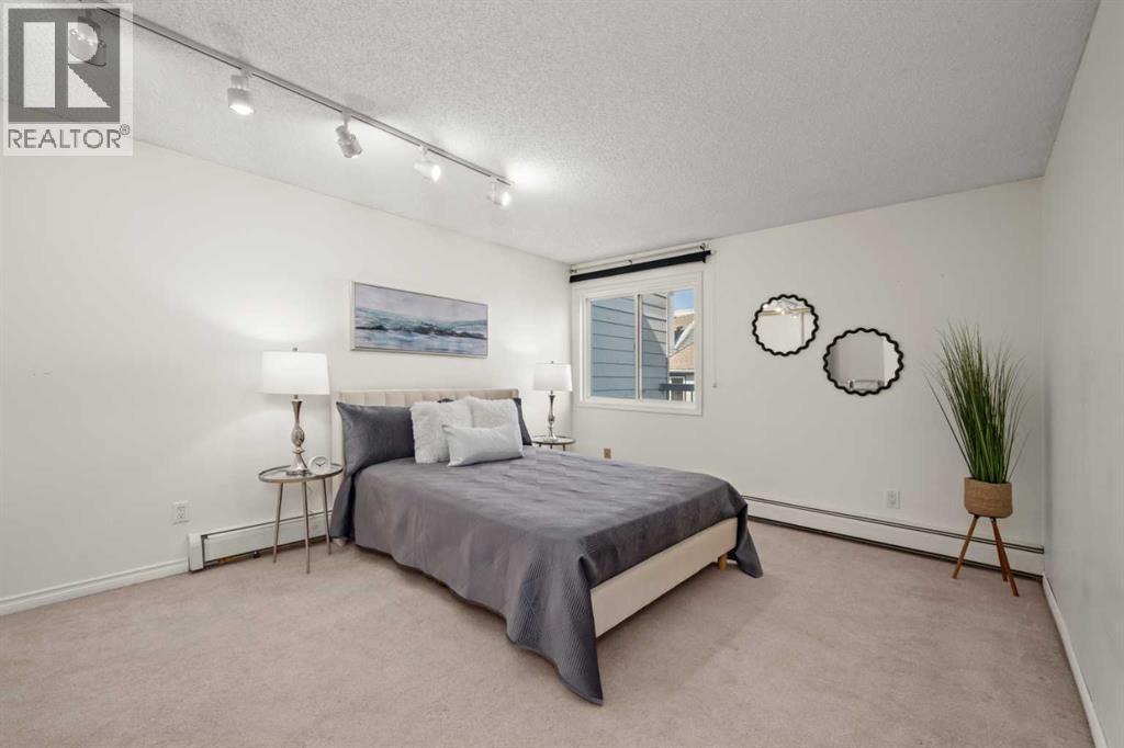 Single Family House for Sale in   Glamis Drive SW Glamorgan Calgary 