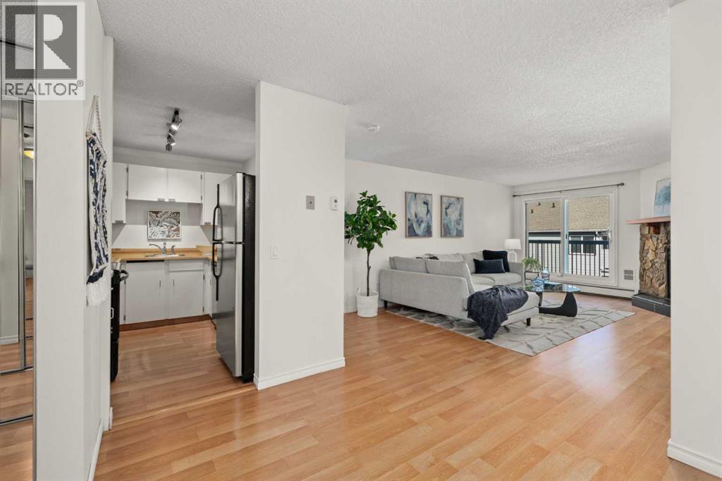 Single Family House for Sale in   Glamis Drive SW Glamorgan Calgary 