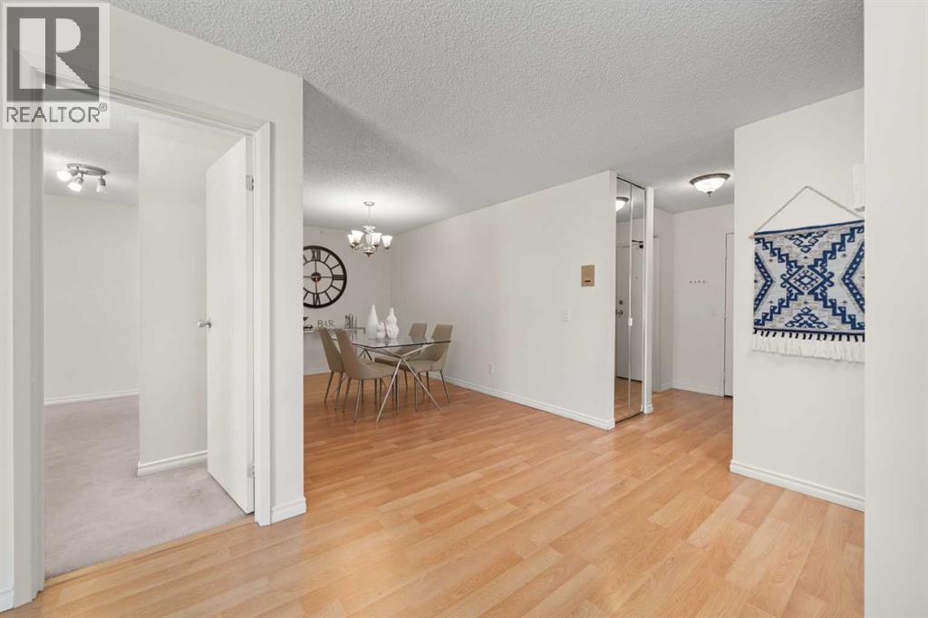 Single Family House for Sale in   Glamis Drive SW Glamorgan Calgary 