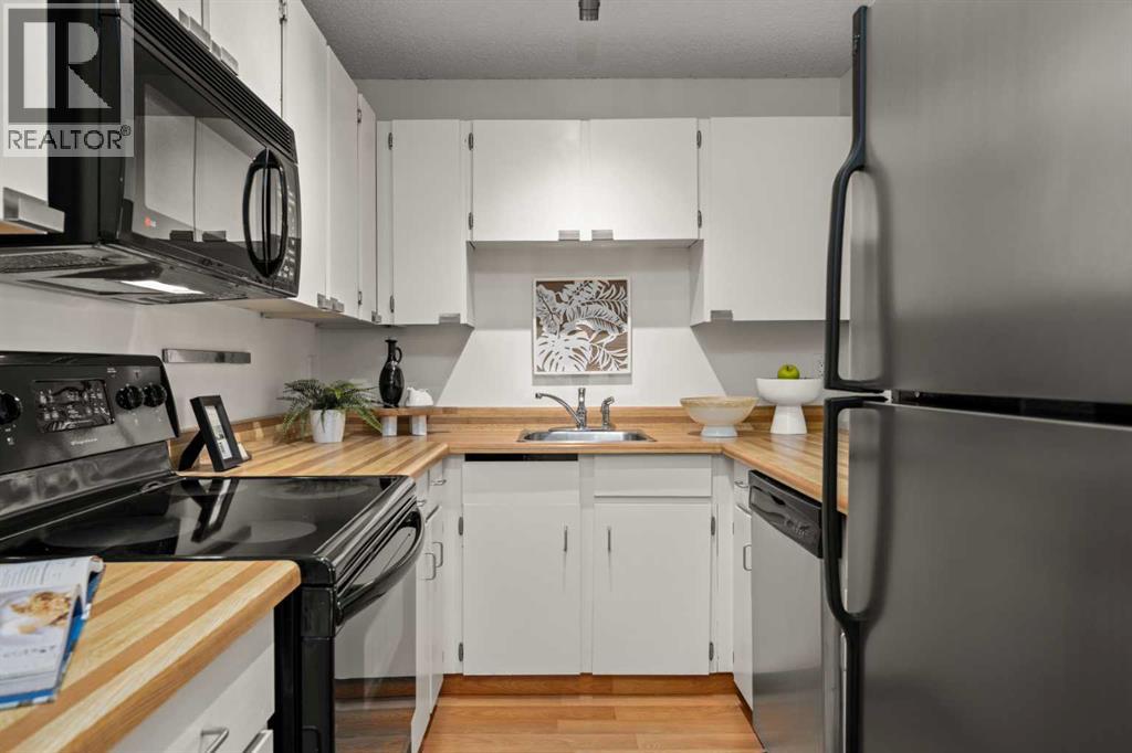 Single Family House for Sale in   Glamis Drive SW Glamorgan Calgary 