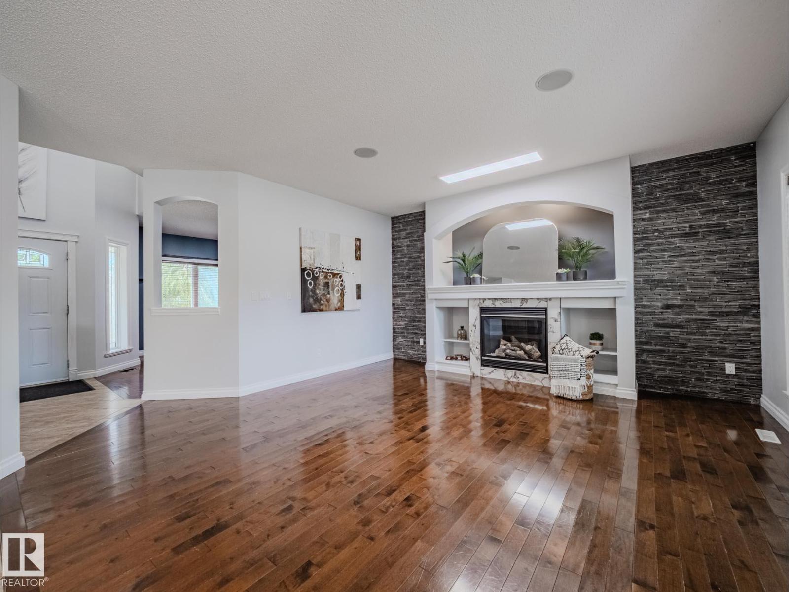 Photo 5 of 78 Rue Moreau, Beaumont AB