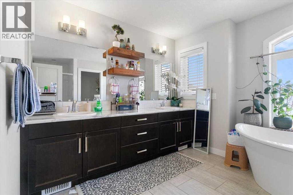 Photo 7 of 8601 72 Avenue, Grande Prairie AB