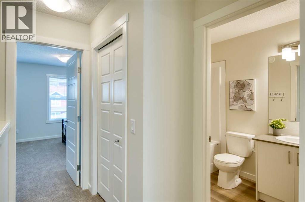 Photo 2 of 711 135 Mahogany Parade Se, Calgary AB