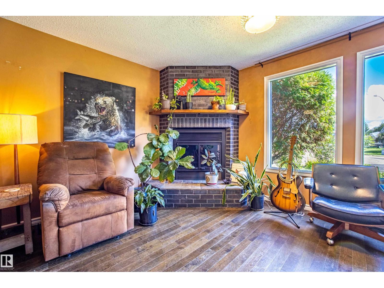 Photo 43 of 135 Homestead Cr Nw, Edmonton AB
