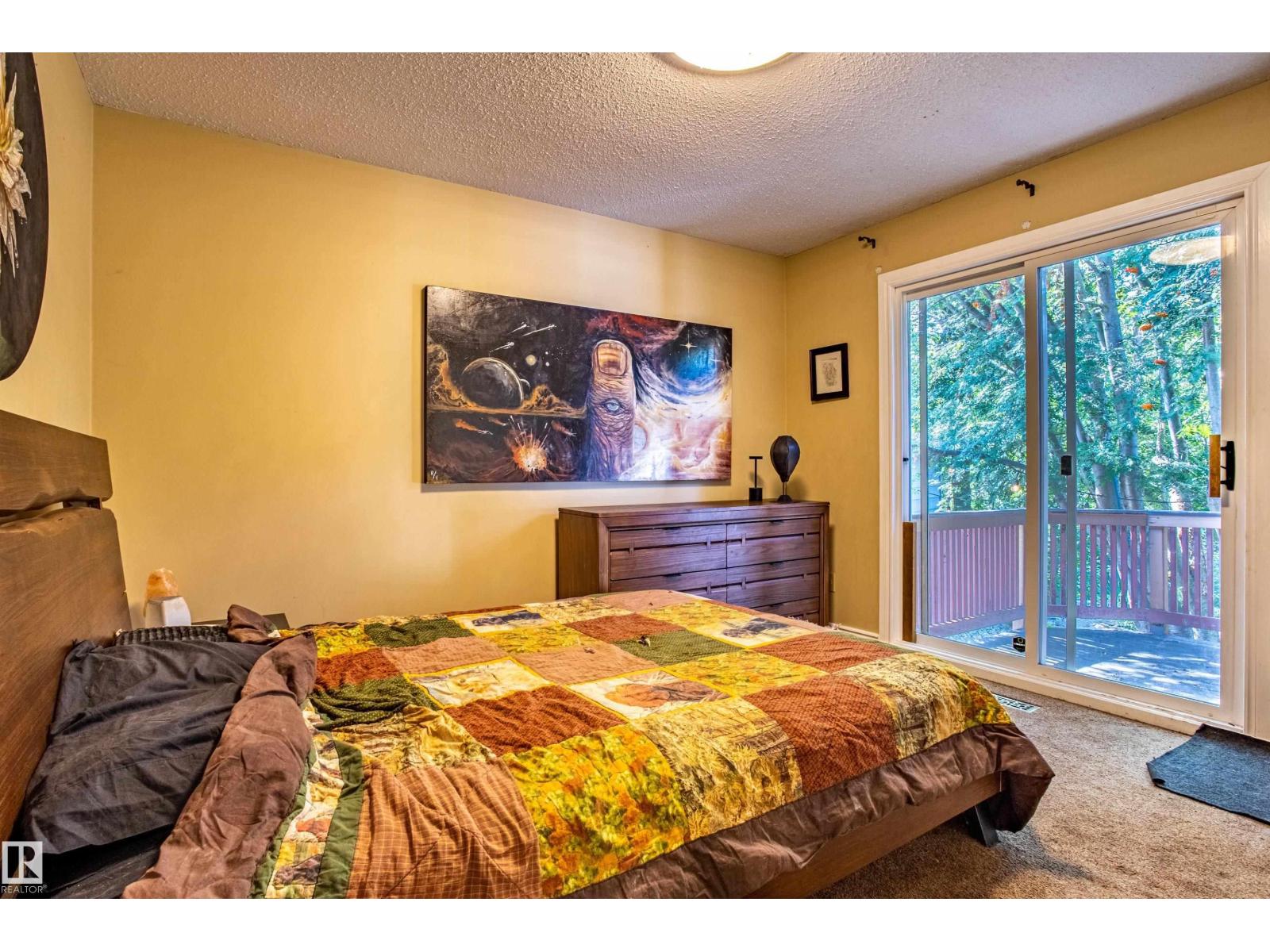 Photo 9 of 135 Homestead Cr Nw, Edmonton AB