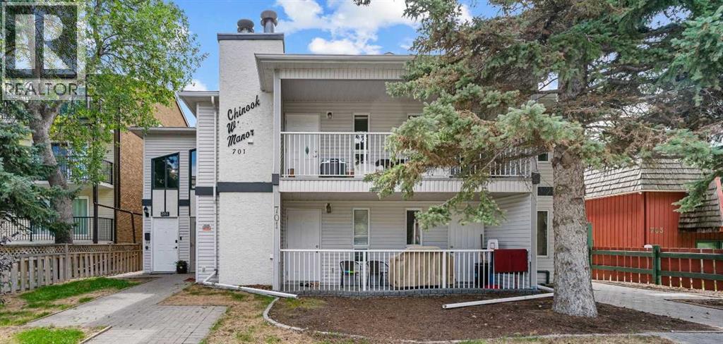 Single Family House for Sale in    Avenue SW Windsor Park Calgary 