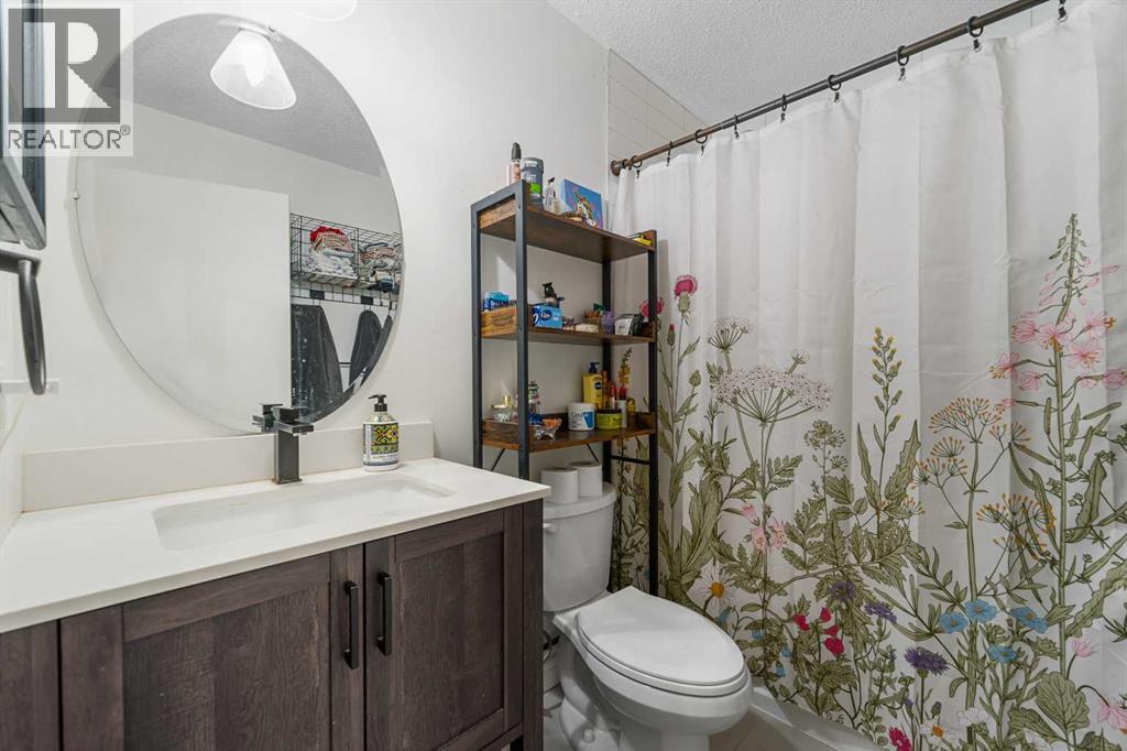 Single Family House for Sale in    Avenue SW Windsor Park Calgary 