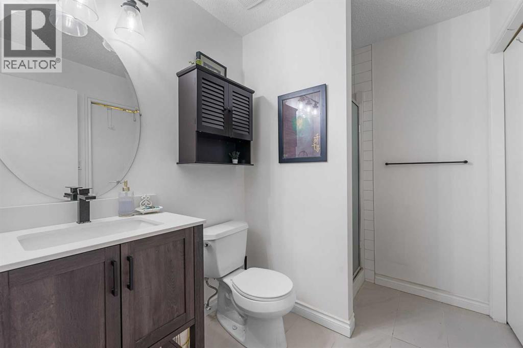 Single Family House for Sale in    Avenue SW Windsor Park Calgary 