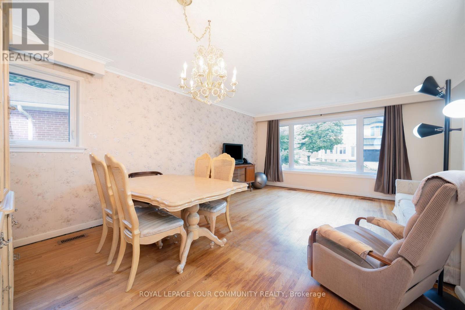 Photo 22 of 77 Peace Drive, Toronto ON