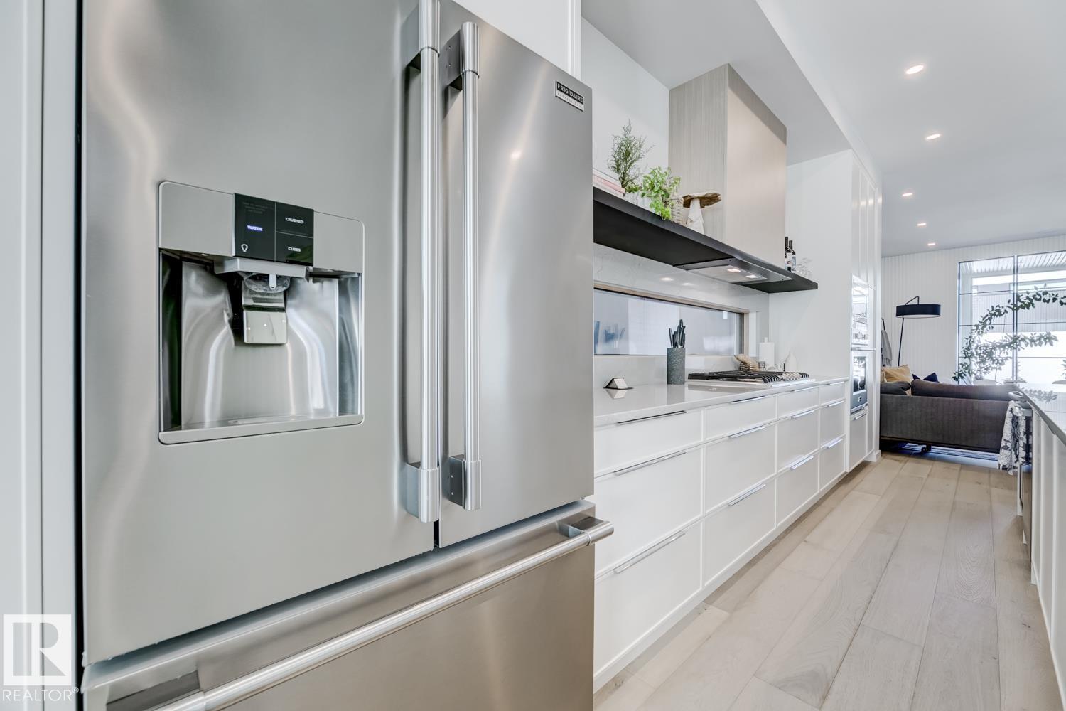Photo 57 of 7616 83 Av Nw, Edmonton AB