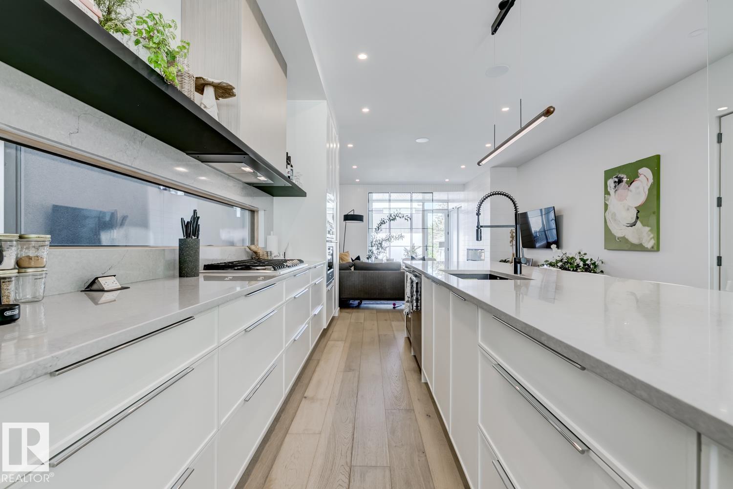 Photo 73 of 7616 83 Av Nw, Edmonton AB