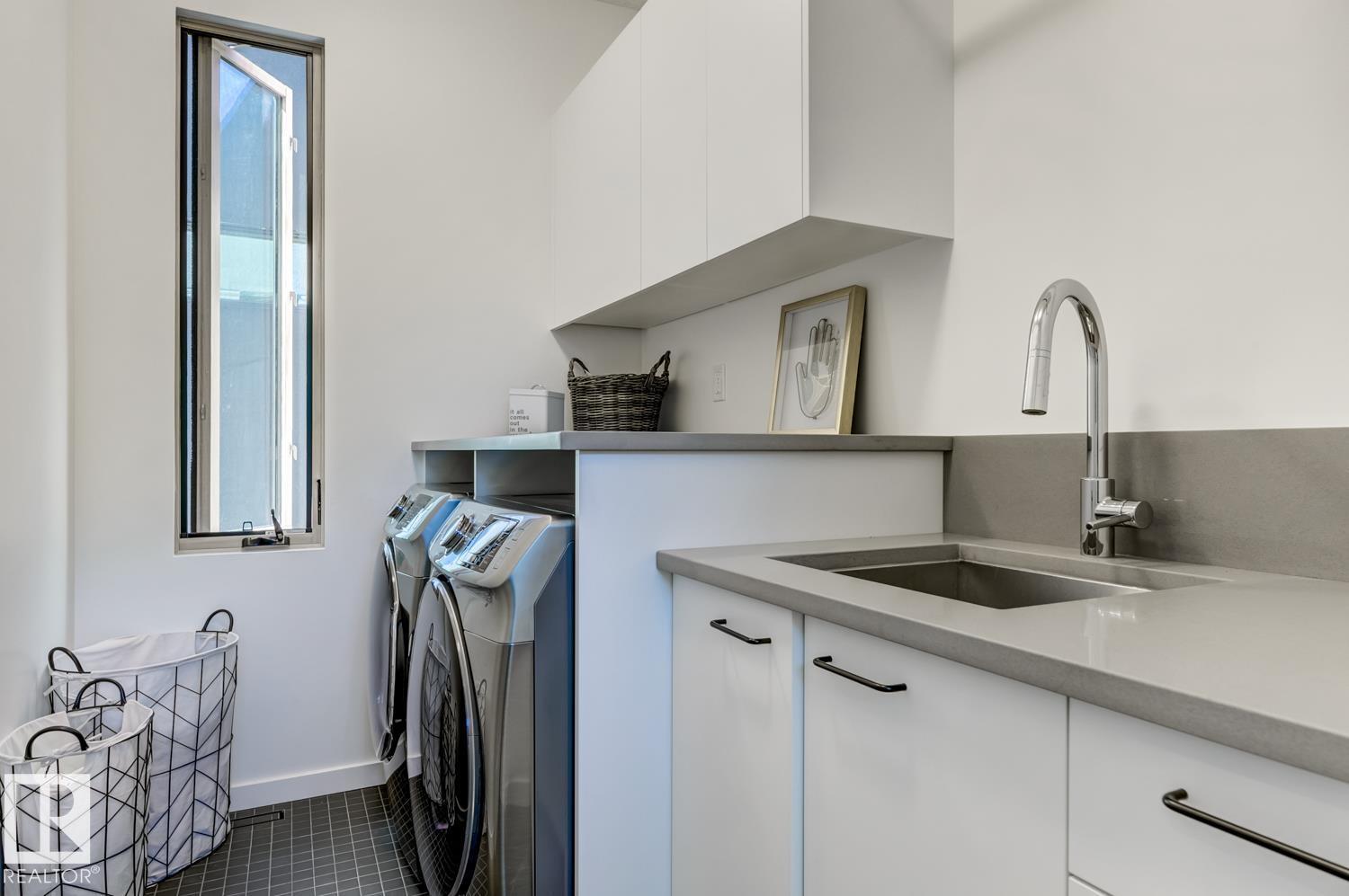 Photo 54 of 7616 83 Av Nw, Edmonton AB