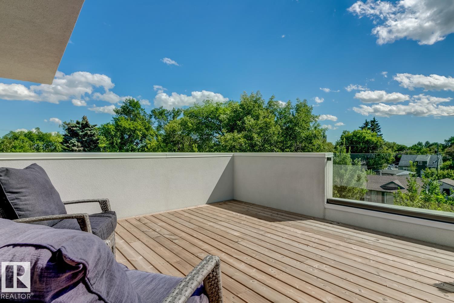 Photo 14 of 7616 83 Av Nw, Edmonton AB