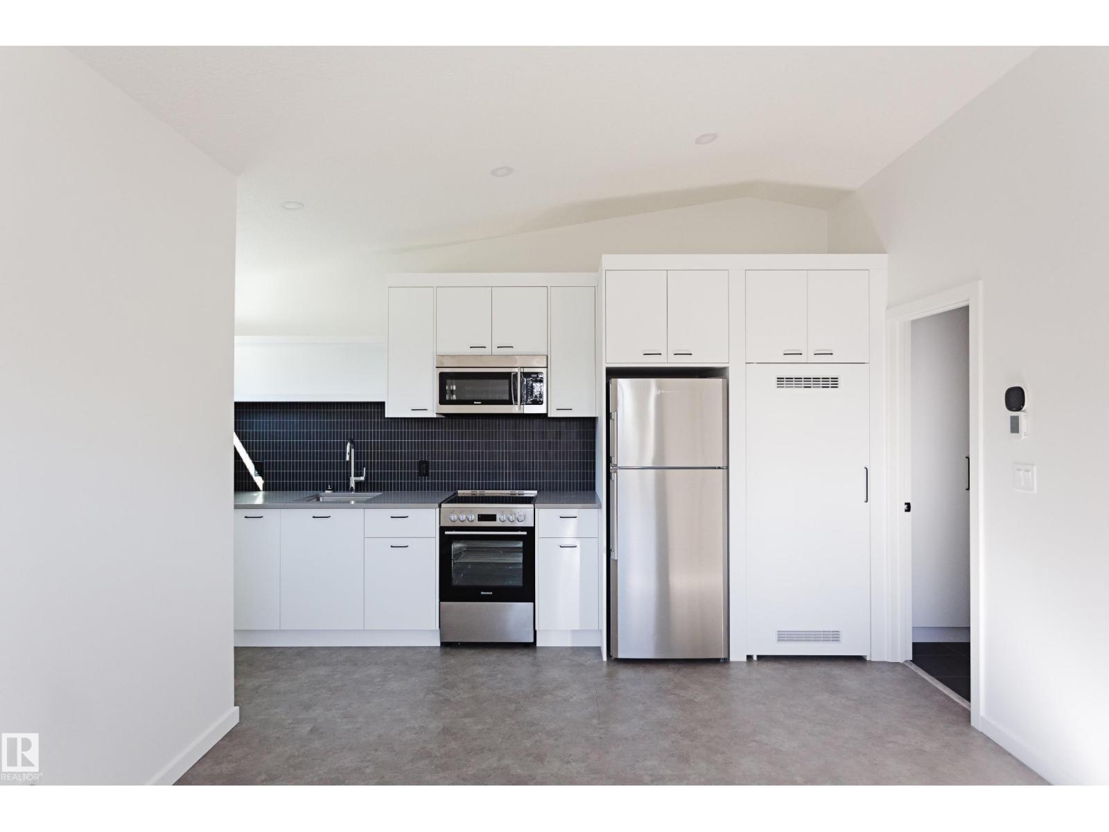 Photo 59 of 7616 83 Av Nw, Edmonton AB