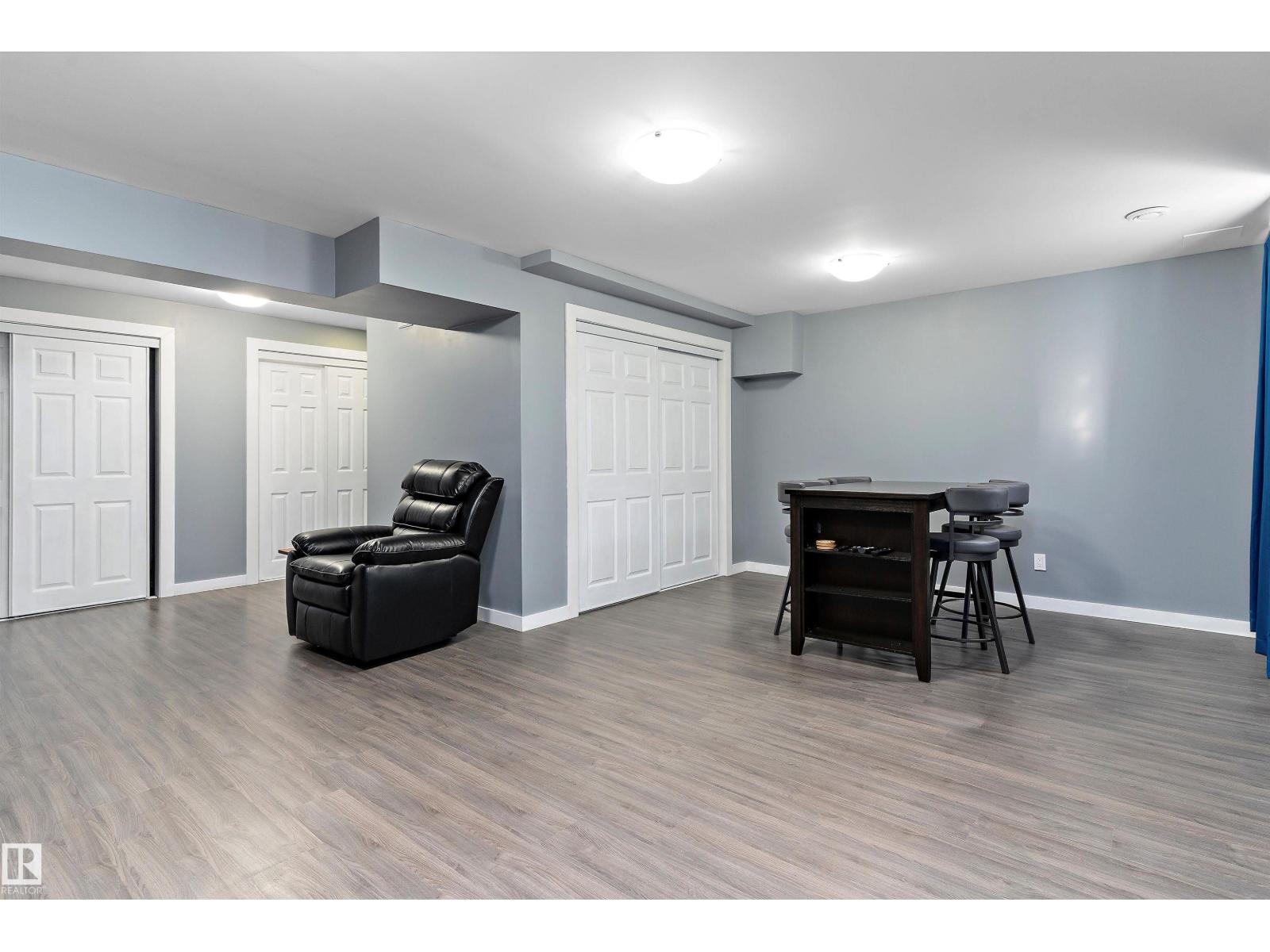 Photo 34 of 15132 31 St Nw, Edmonton AB