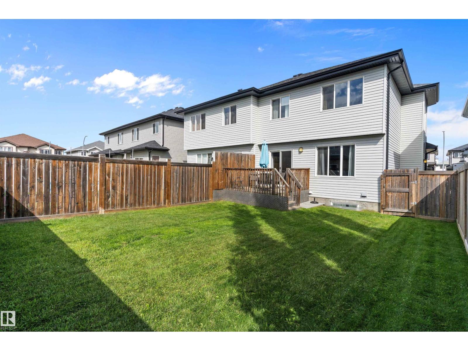 Photo 33 of 15132 31 St Nw, Edmonton AB