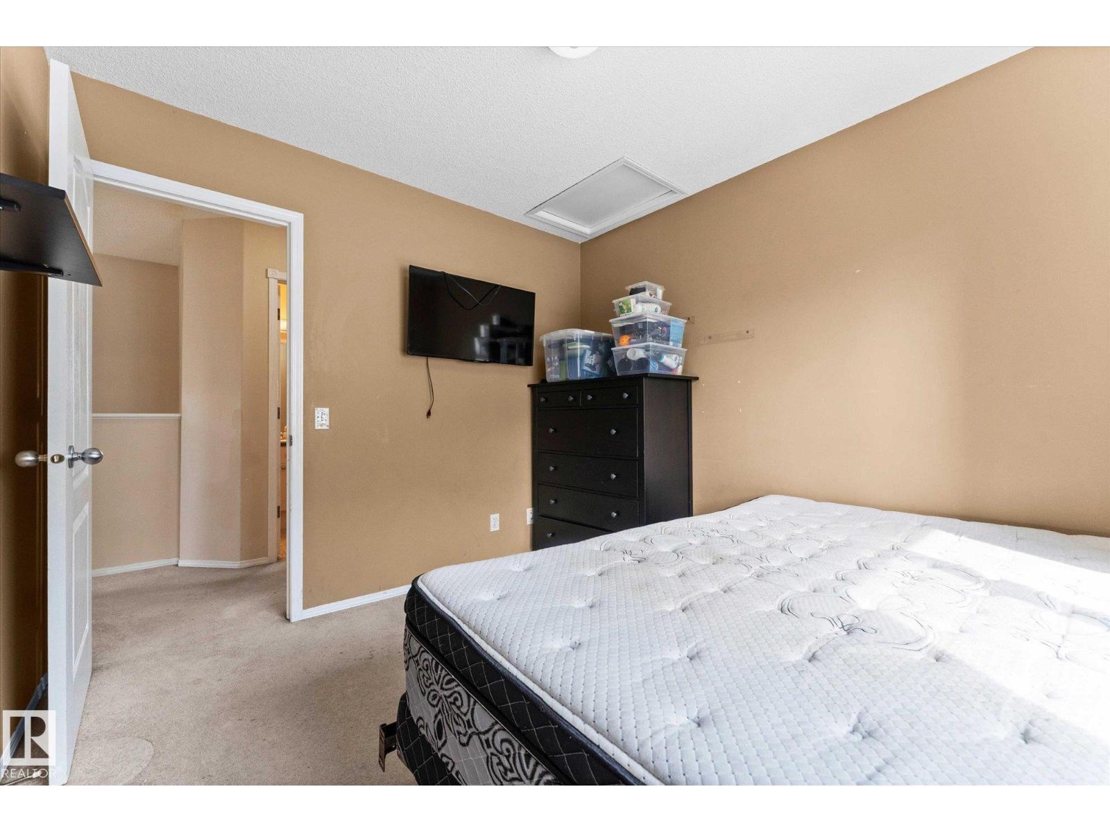 Photo 26 of 1220 Gillespie Cr Nw, Edmonton AB