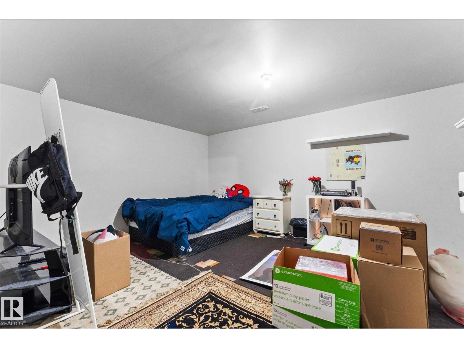 Photo 32 of 1220 Gillespie Cr Nw, Edmonton AB