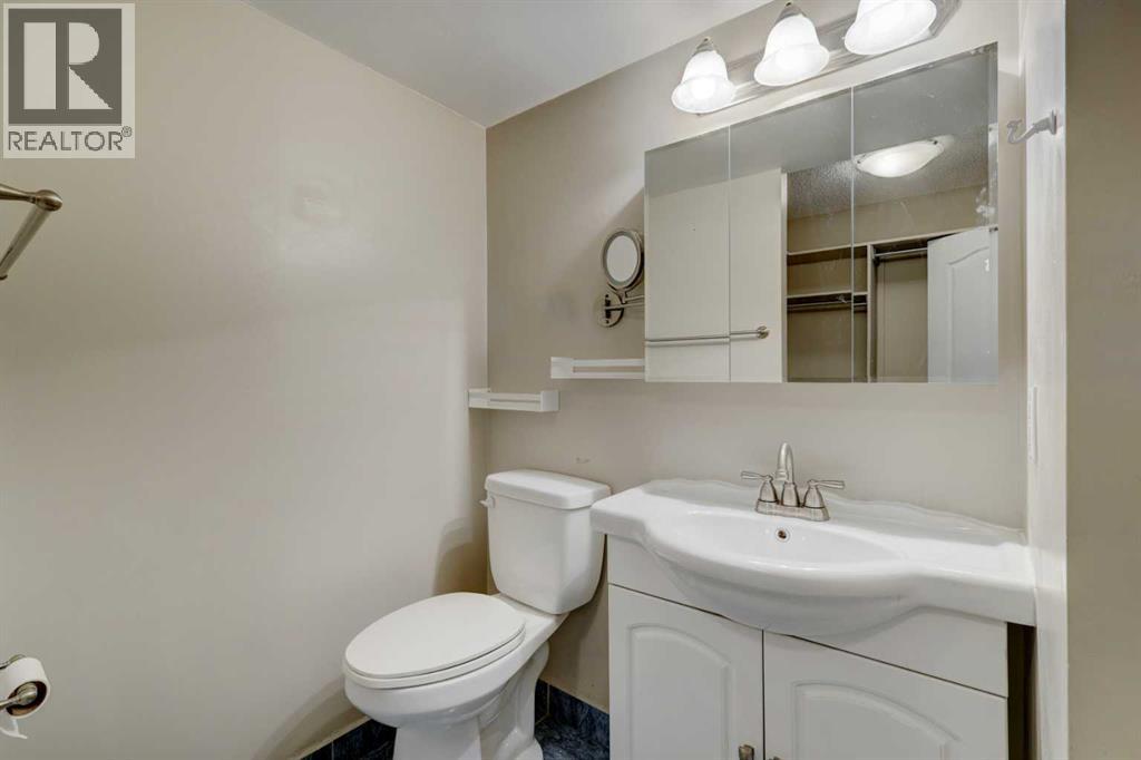 Single Family House for Sale in   Point Drive NW Point McKay Calgary 