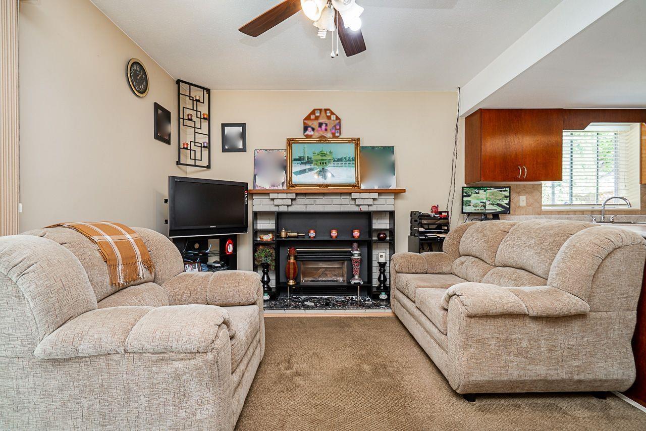 Photo 14 of 6697 141 A Street, Surrey BC