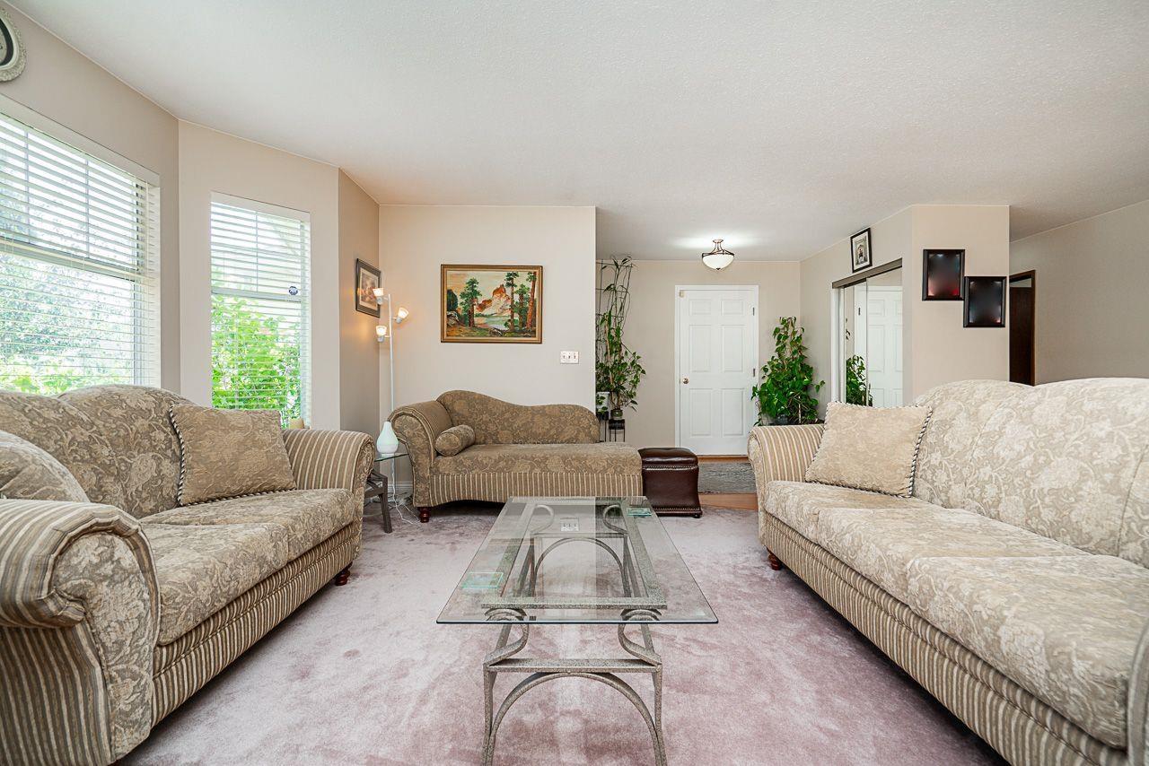 Photo 8 of 6697 141 A Street, Surrey BC
