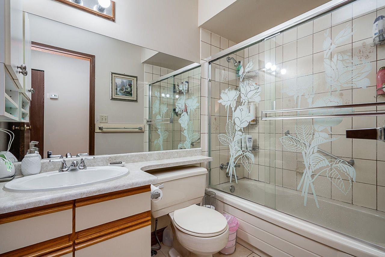 Photo 24 of 6697 141 A Street, Surrey BC