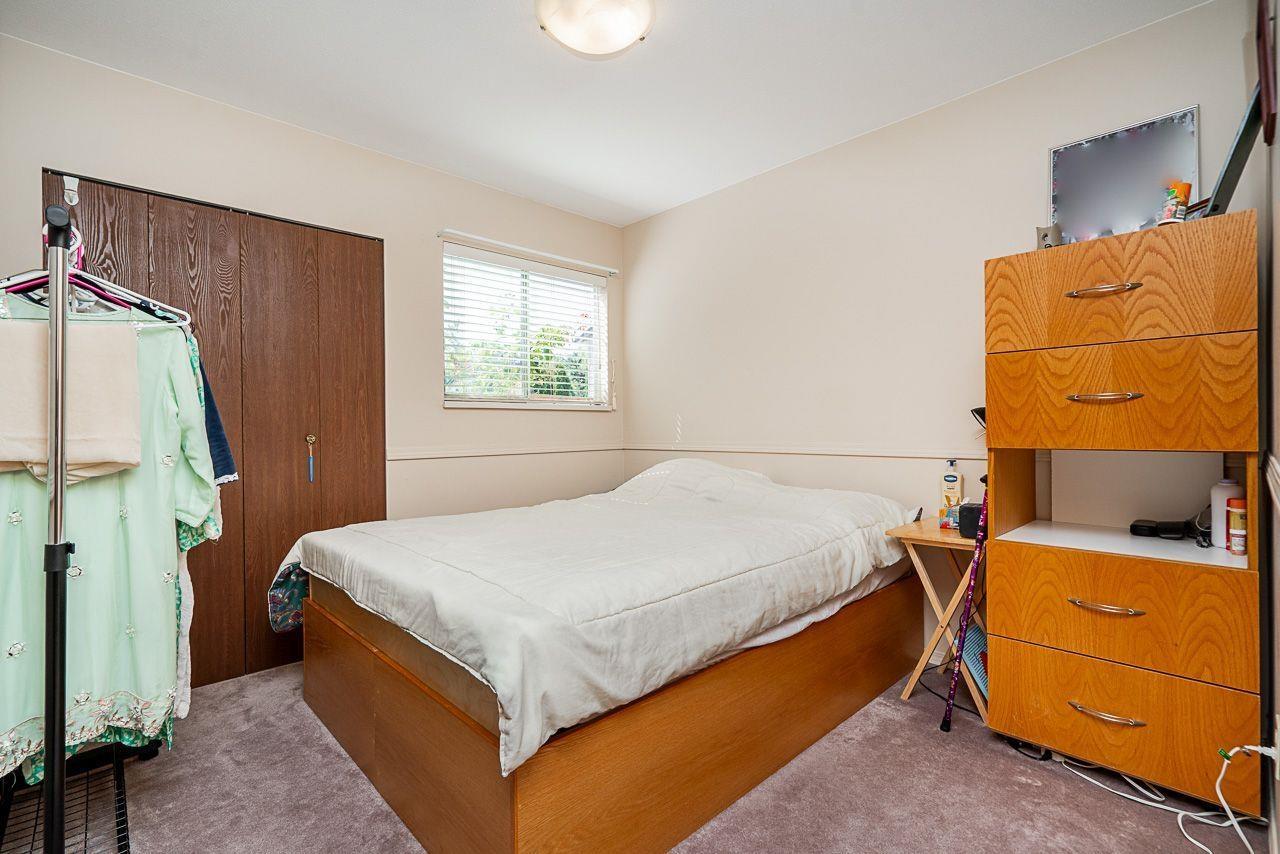 Photo 22 of 6697 141 A Street, Surrey BC