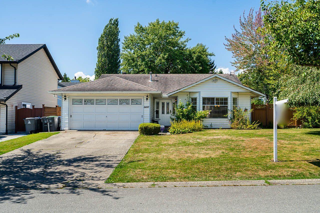 Photo 2 of 6697 141 A Street, Surrey BC