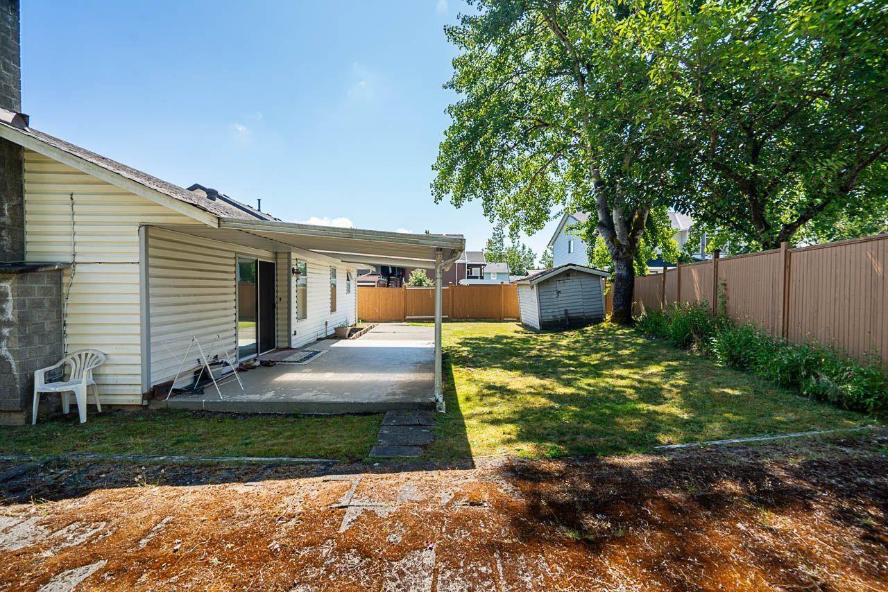 Photo 27 of 6697 141 A Street, Surrey BC
