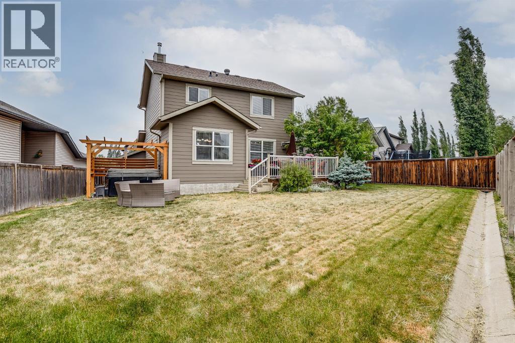 Photo 29 of 149 Thornfield Close Se, Airdrie AB