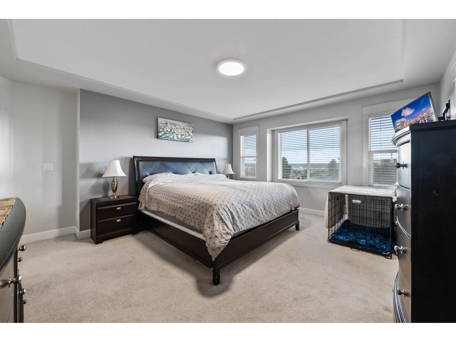 Photo 11 of 6813 197 Street, Langley BC