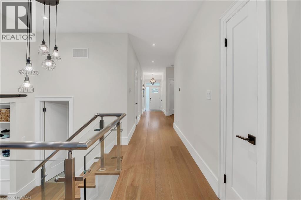 Photo 15 of 515 Bridgman Avenue, Burlington ON