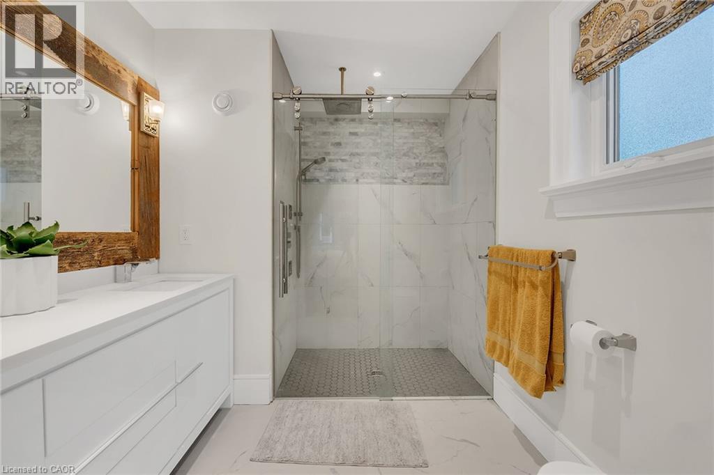Photo 19 of 515 Bridgman Avenue, Burlington ON