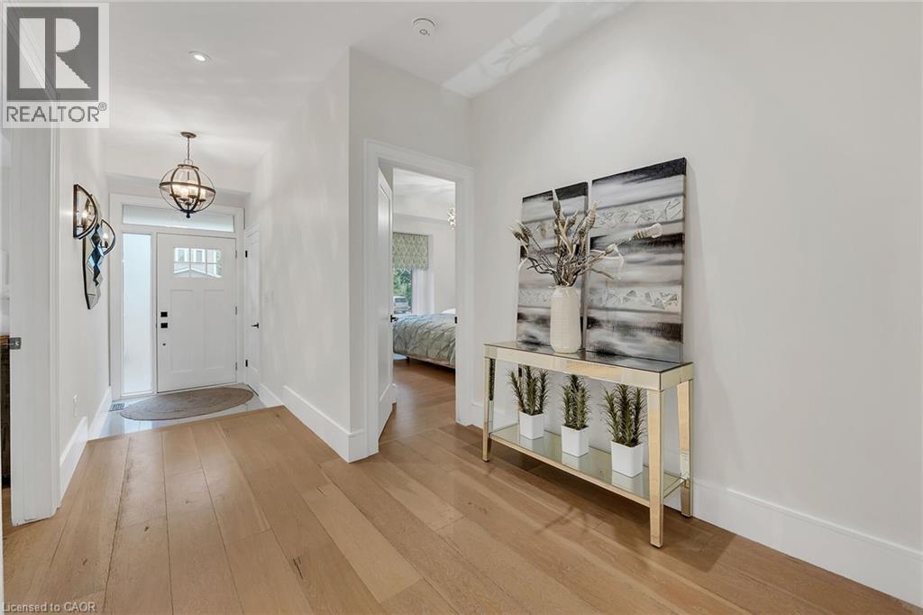 Photo 16 of 515 Bridgman Avenue, Burlington ON