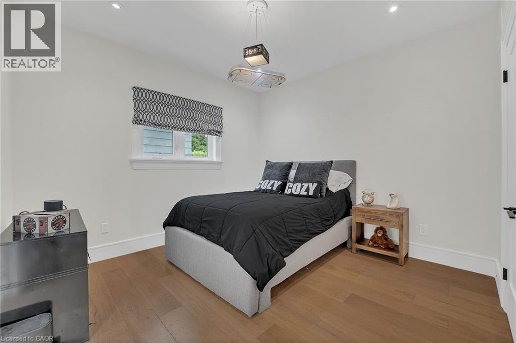 Photo 25 of 515 Bridgman Avenue, Burlington ON