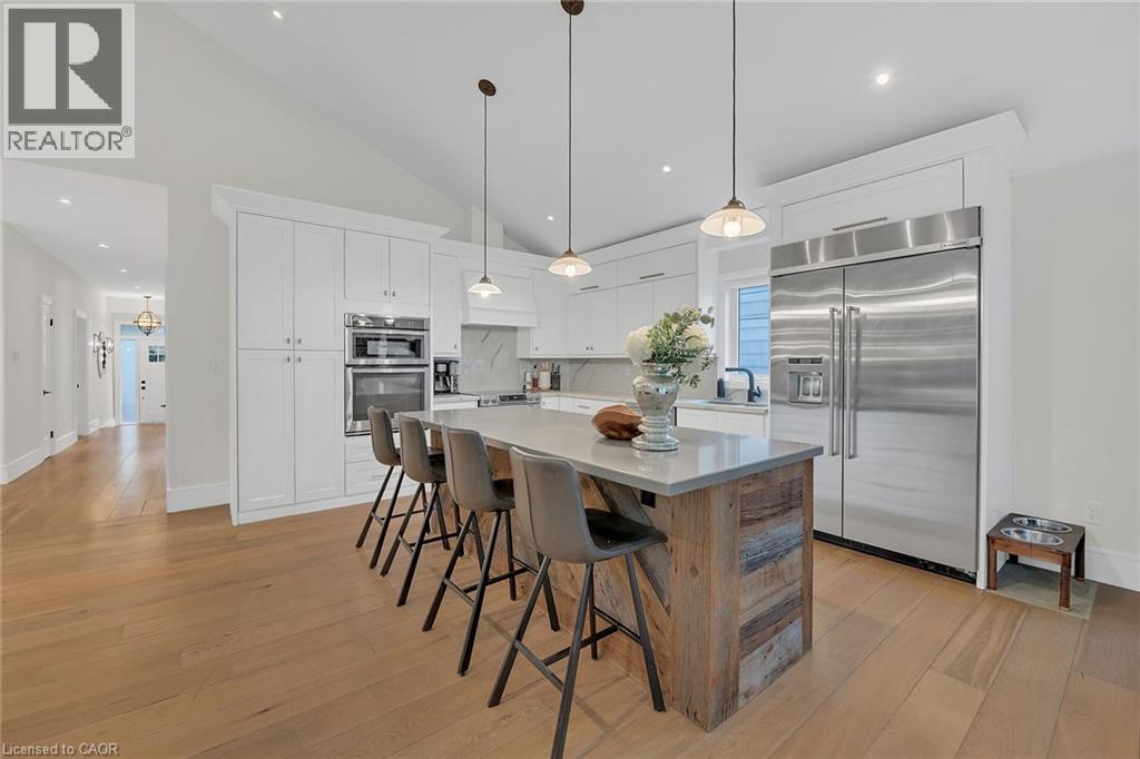 Photo 5 of 515 Bridgman Avenue, Burlington ON