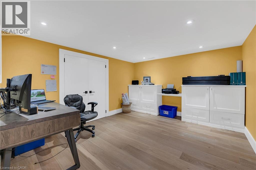 Photo 34 of 515 Bridgman Avenue, Burlington ON