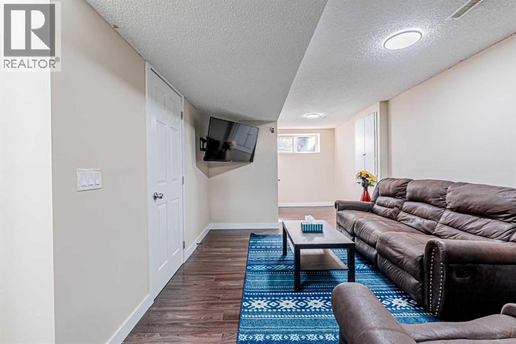 Single Family House for Sale in  Skyview point Crescent NE Skyview Ranch Calgary 