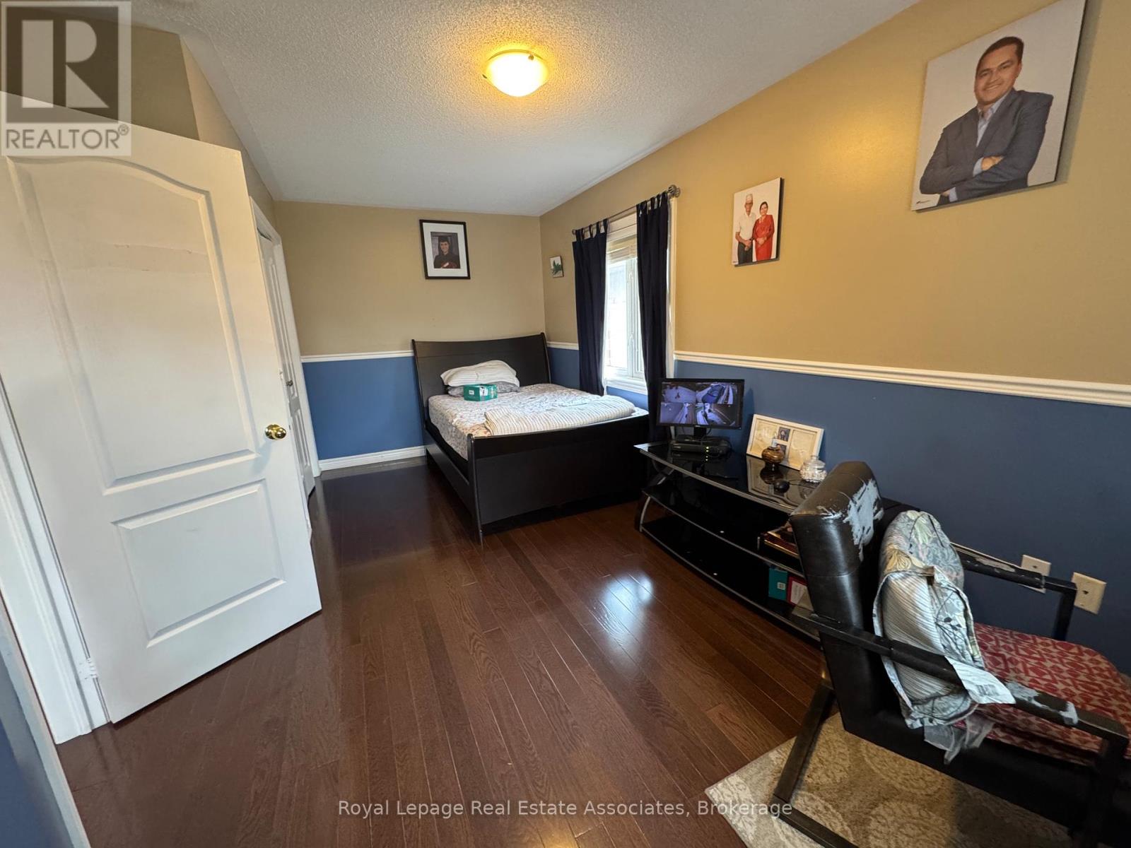 Photo 1 of Upper 659 Garden Walk, Mississauga ON
