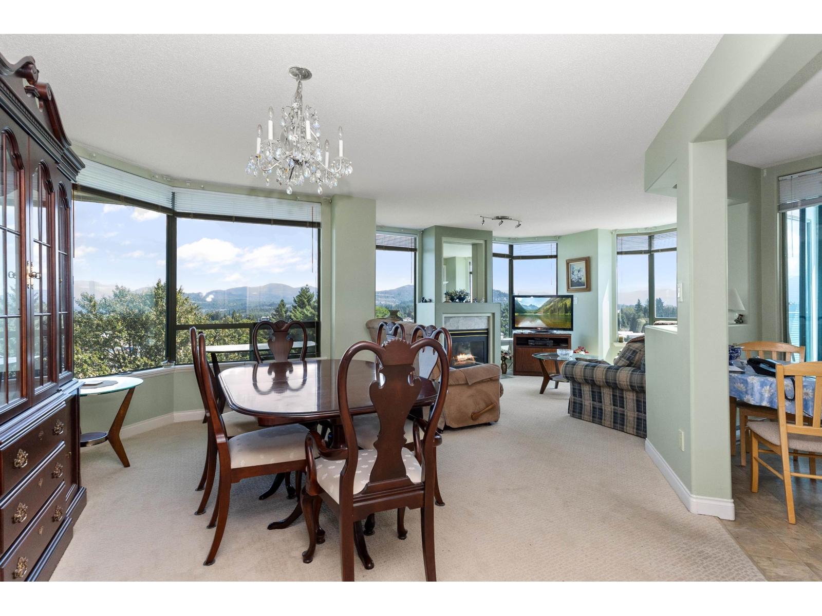 Photo 4 of 1202 33065 Mill Lake Road, Abbotsford BC