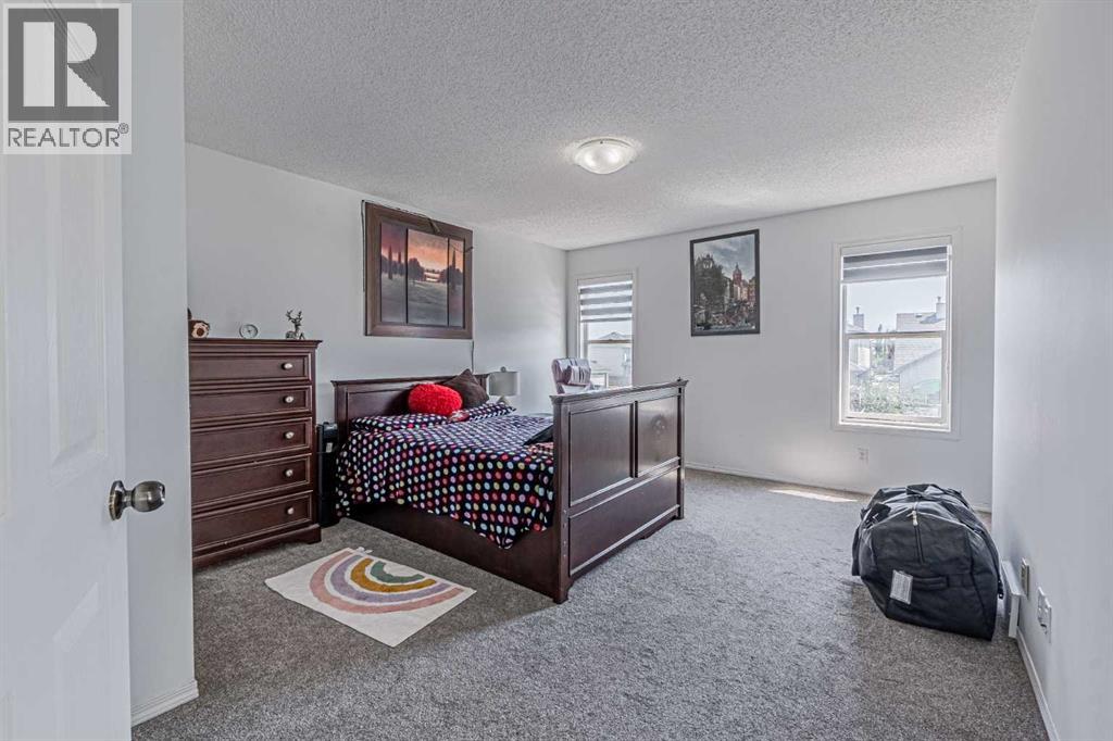 Photo 15 of 83 Marthas Close Ne, Calgary AB