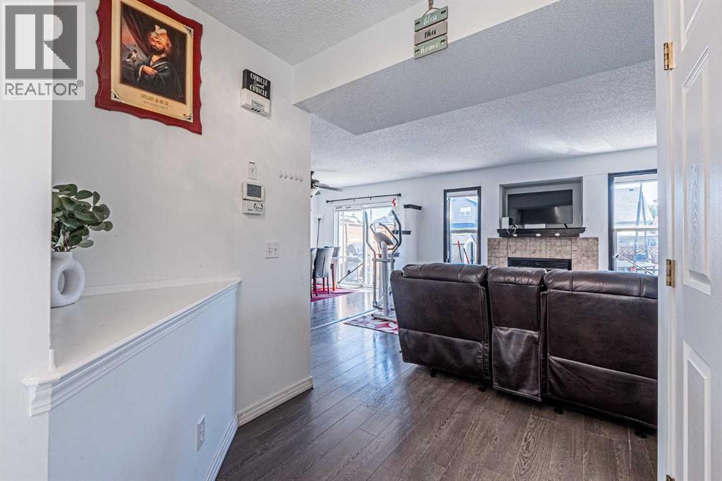 Photo 33 of 83 Marthas Close Ne, Calgary AB