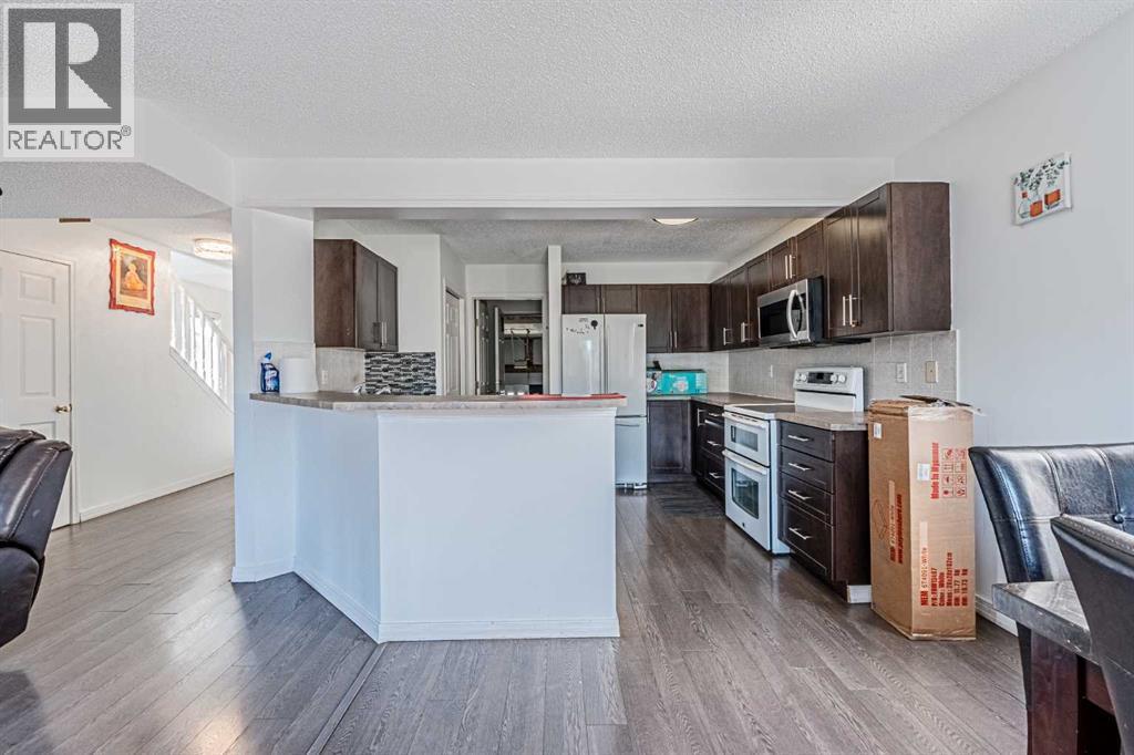 Photo 21 of 83 Marthas Close Ne, Calgary AB